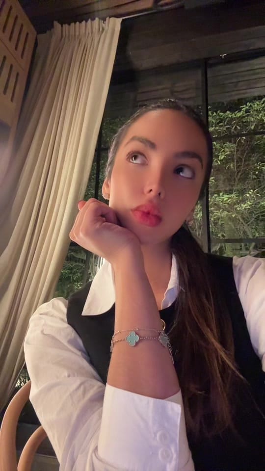 Post 4 by Camila on TikTok (video)