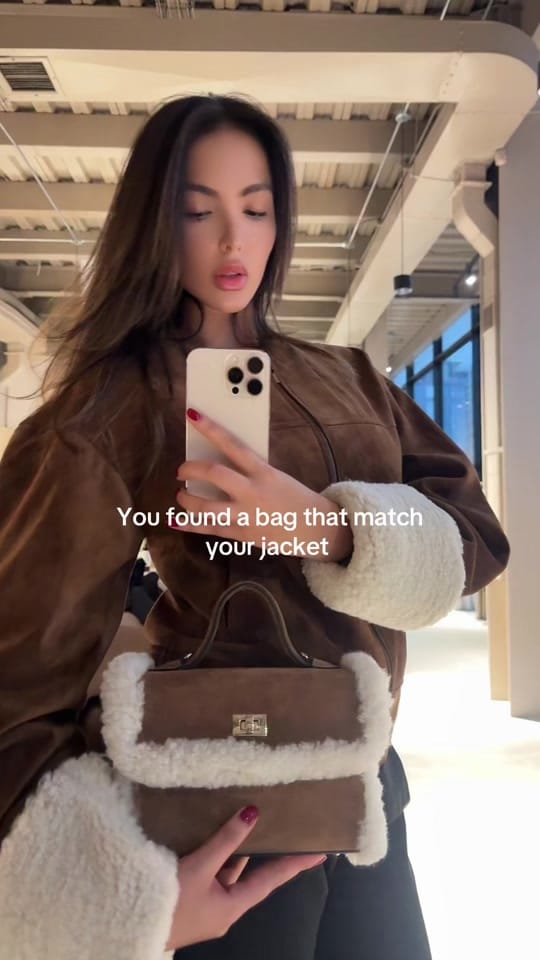 Post 2 by Camila on TikTok (video)