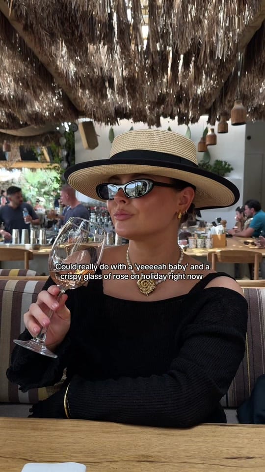Post 5 by Chloe 👋🏻✨ on TikTok (video)