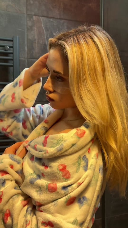 Post 4 by Hannah Walker on TikTok (video)