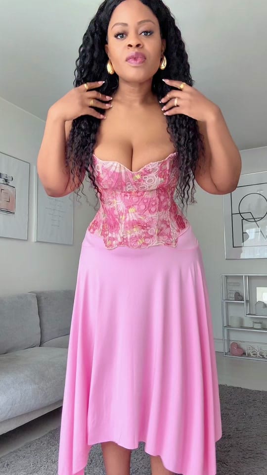 Post 3 by edeebeau on TikTok (video)