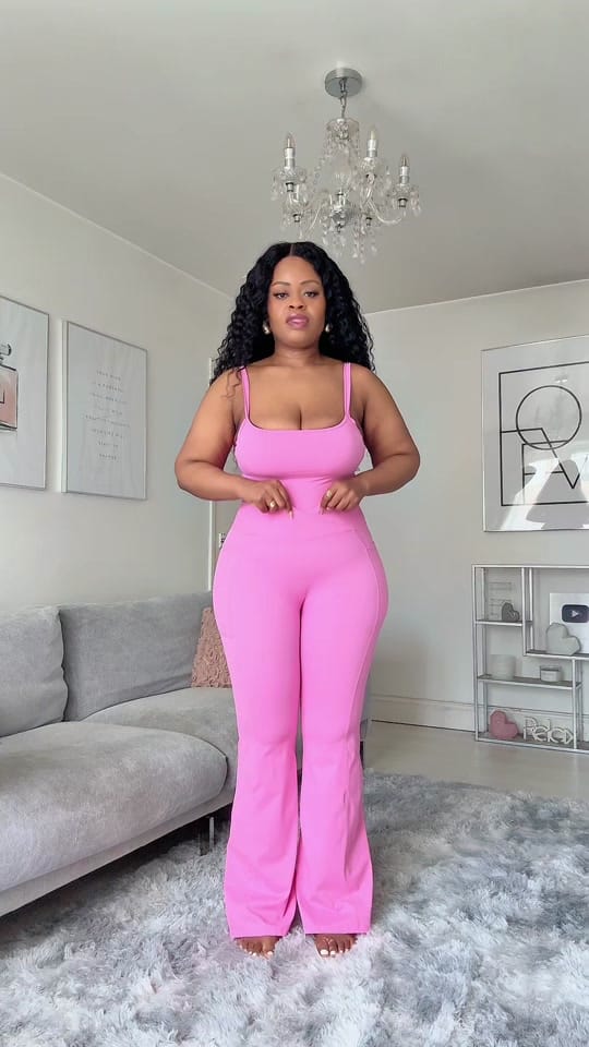 Post 4 by edeebeau on TikTok (video)
