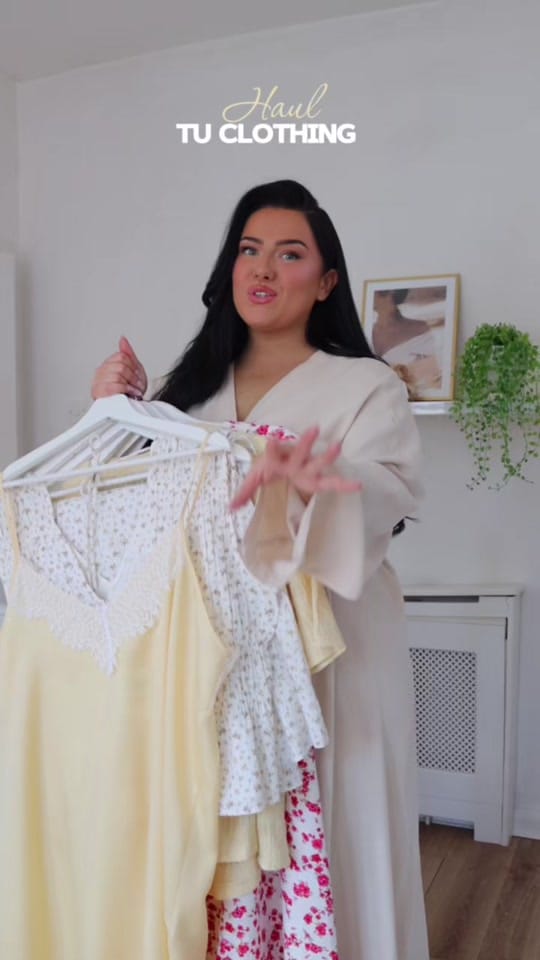 Post 3 by ItsAmieDevsCloset on TikTok (video)