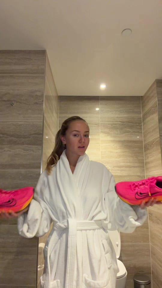 Post 1 by Lauren Mallett on TikTok (video)