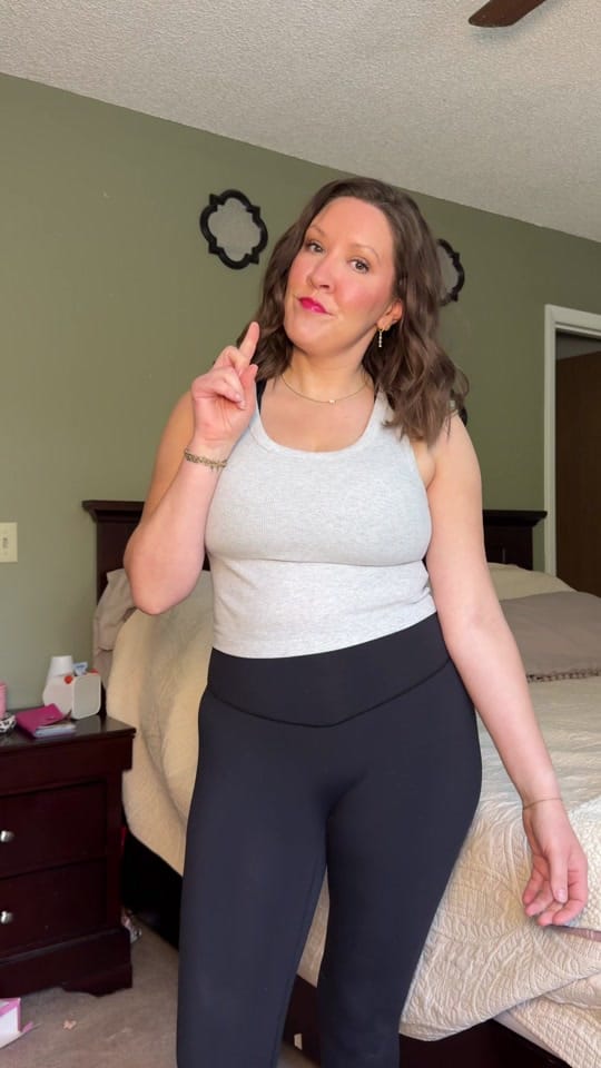 Post 6 by Chelsea Nicole on TikTok (video)