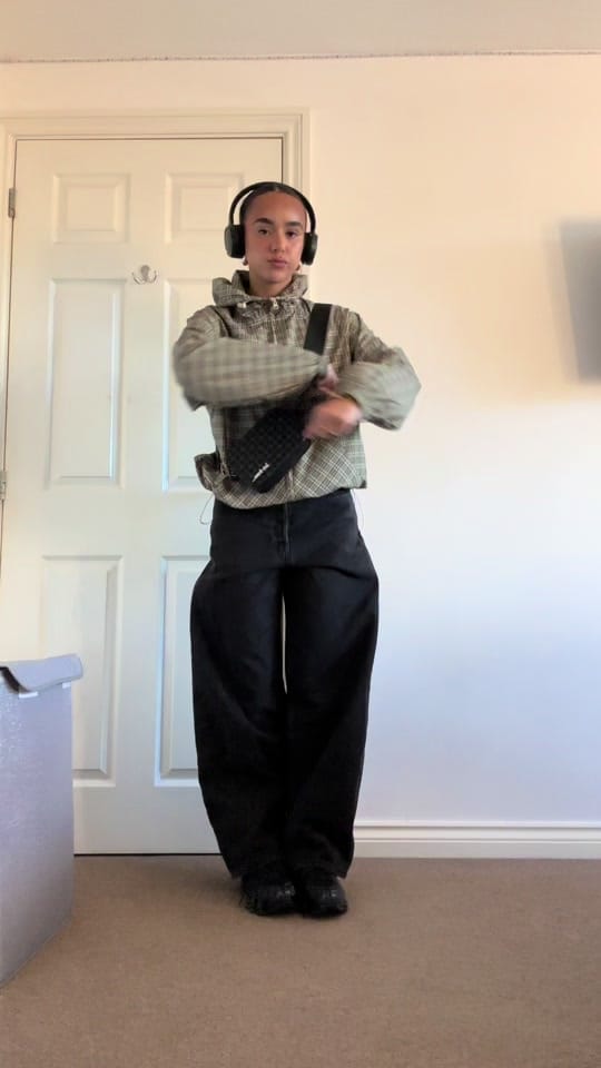 Post 9 by mia on TikTok (video)