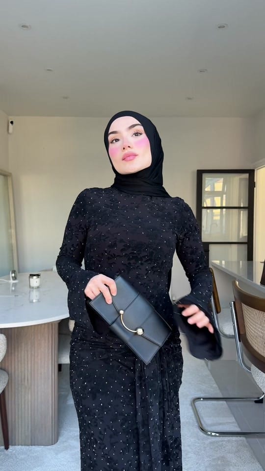Post 3 by dilatuncel on TikTok (video)