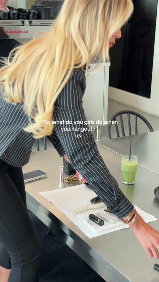 Post 6 by Anna Syren on TikTok (video)