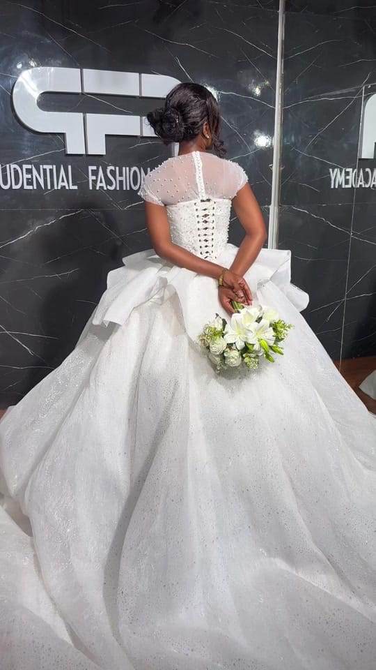 Post 7 by zu_be_re on TikTok (video)