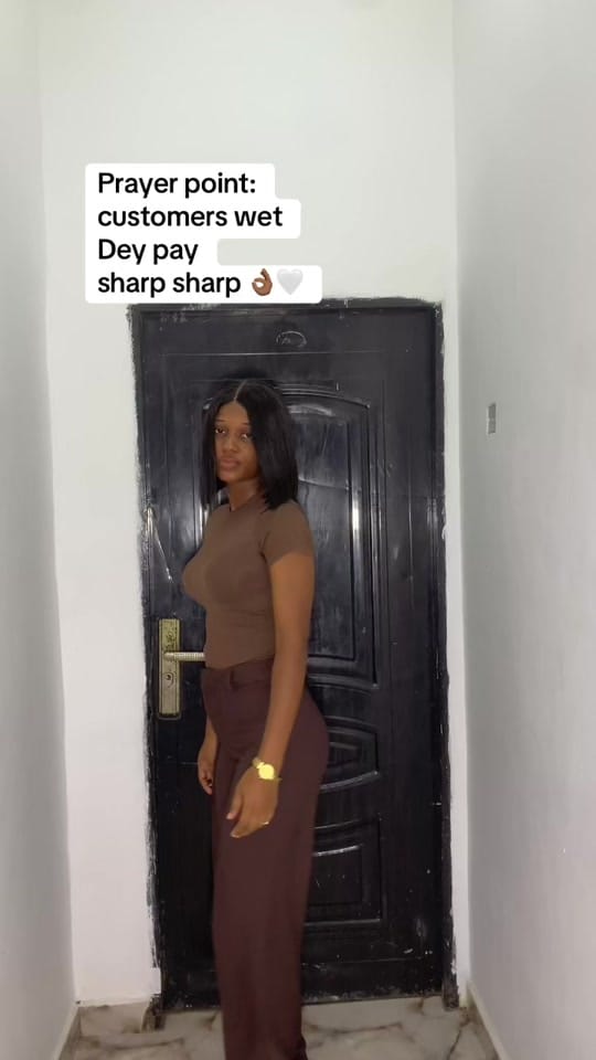 Post 3 by zu_be_re on TikTok (video)
