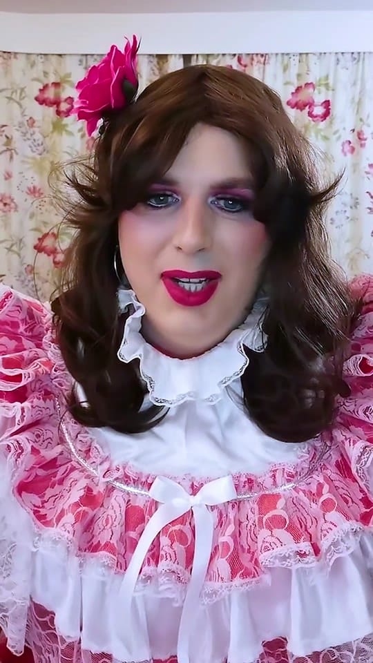 Post 2 by Nicole Starshine on TikTok (video)