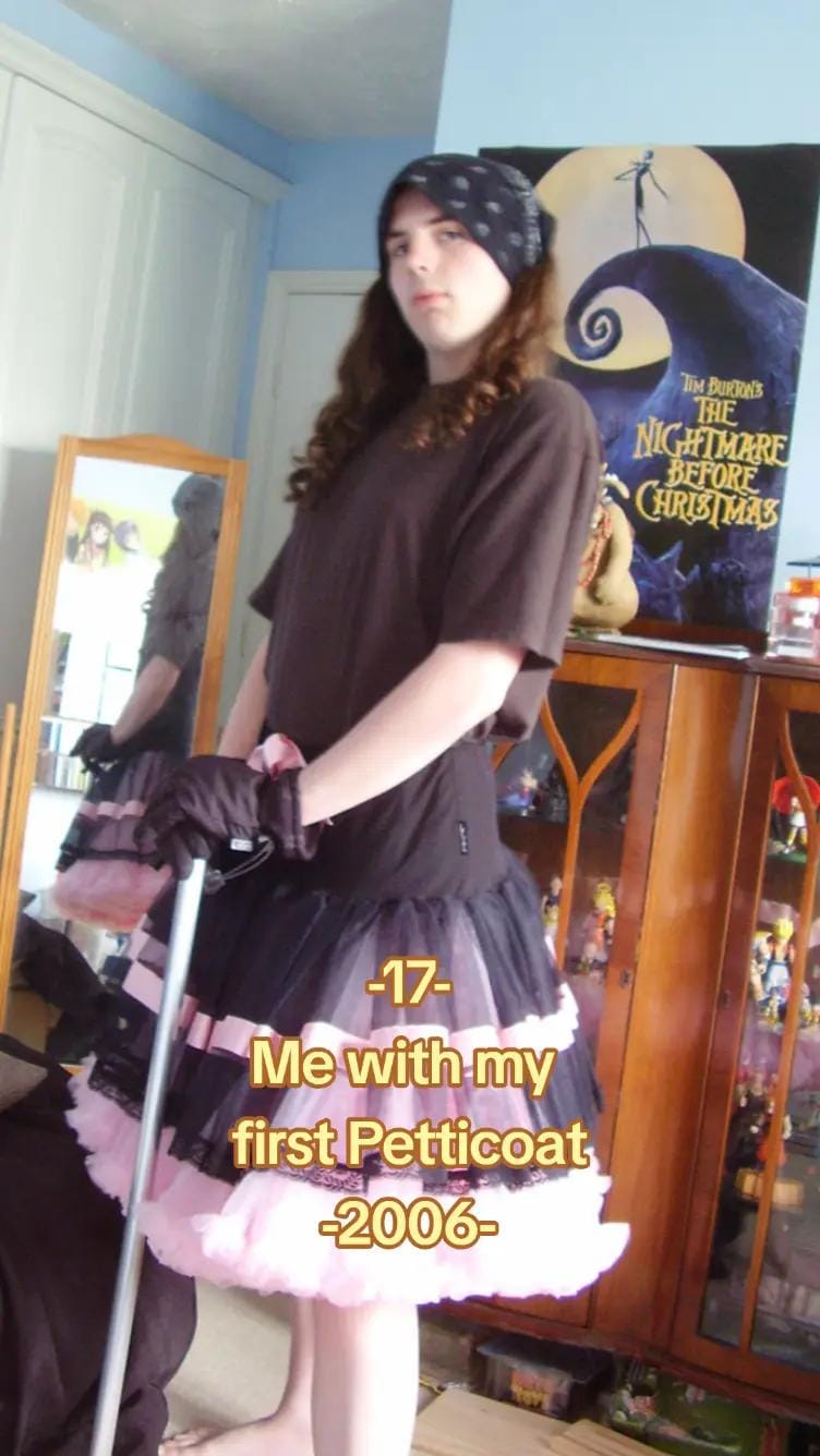 Post 8 by Nicole Starshine on TikTok (video)