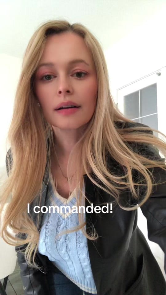 Post 3 by NADIA on TikTok (video)
