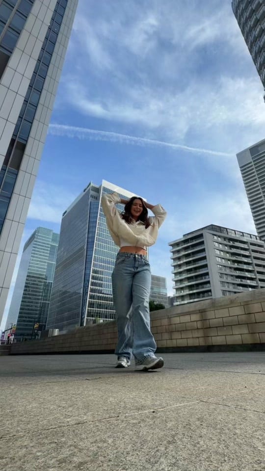 Post 1 by Laurie Elle on TikTok (video)
