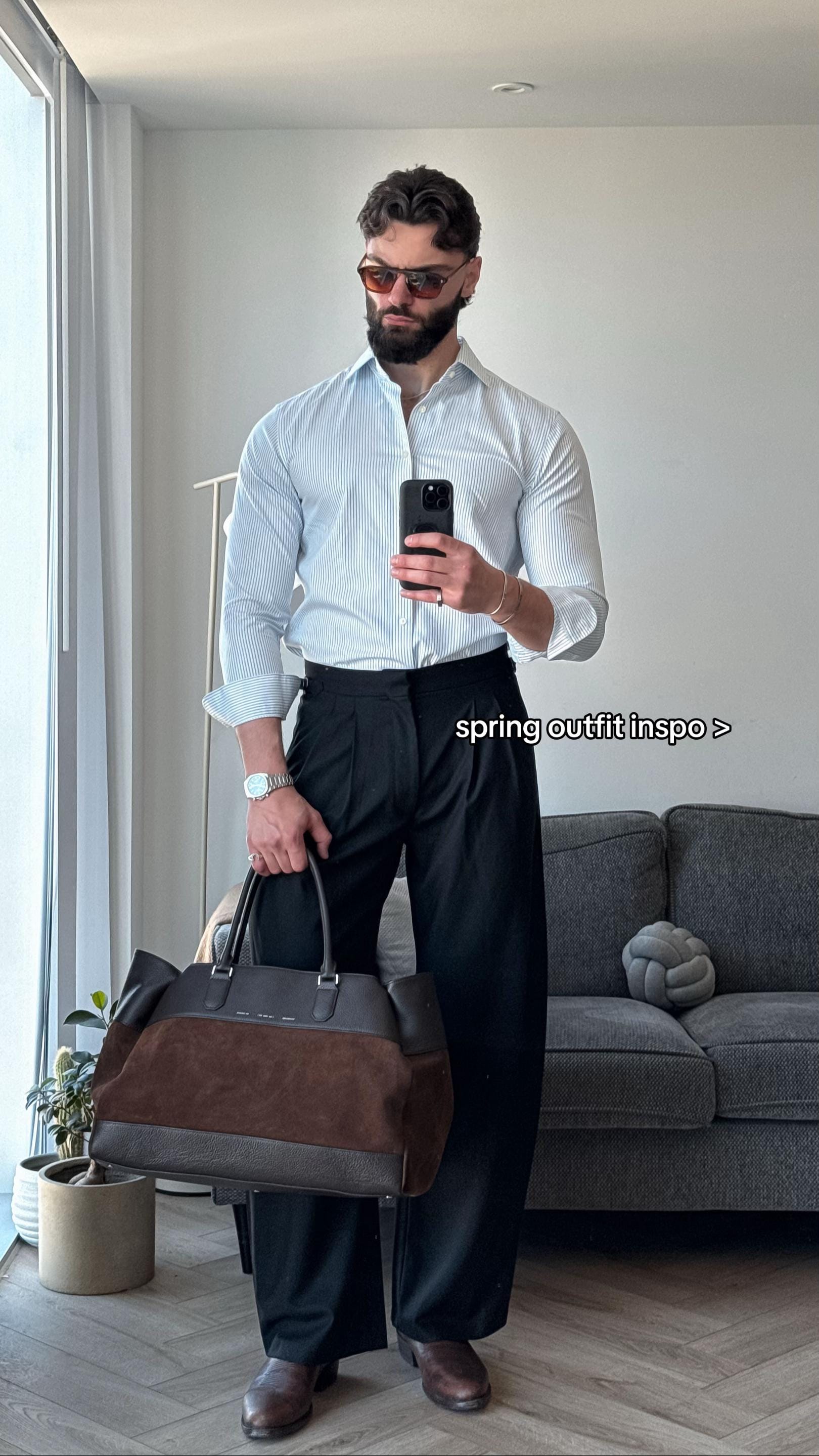 Post 2 by Alex Saunes on TikTok (video)