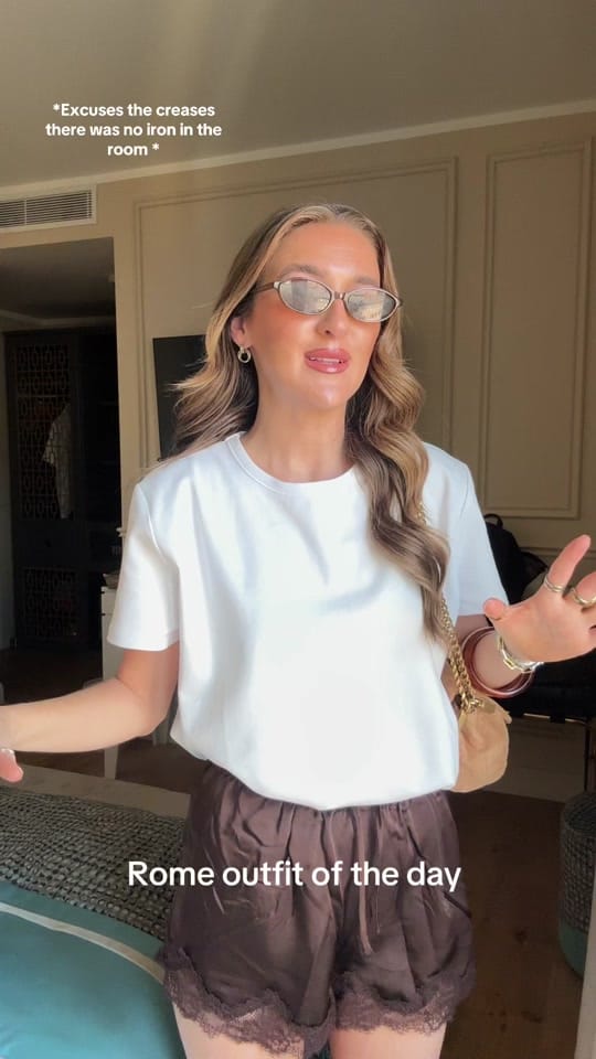 Post 1 by Helena Mulhearn! on TikTok (video)