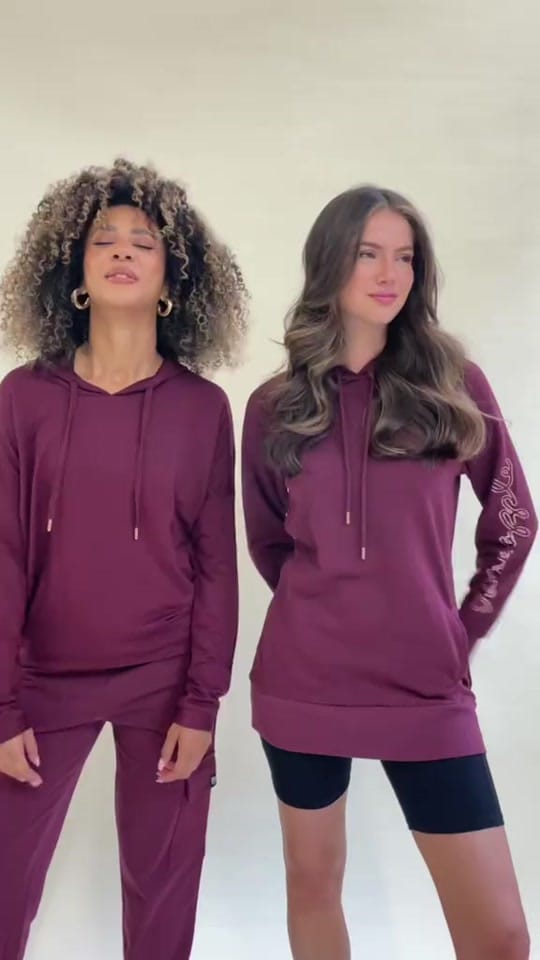 Post 6 by Pineapple Dance on TikTok (video)