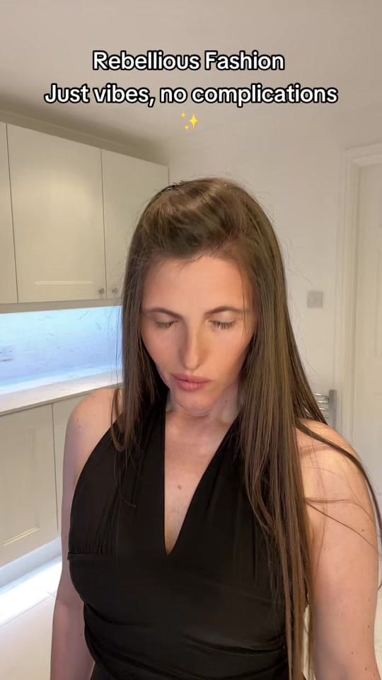 Post 6 by Laura Crawford on TikTok (video)