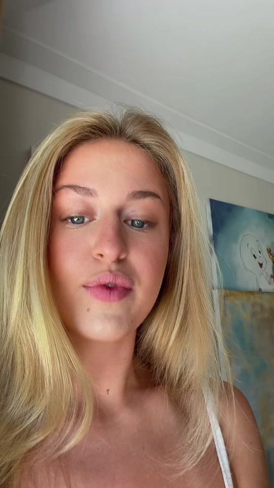 Post 6 by ZOË on TikTok (video)