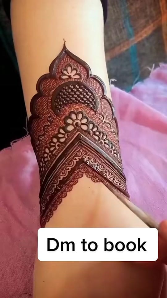 Post 6 by Brides by Hina Hussain on TikTok (video)
