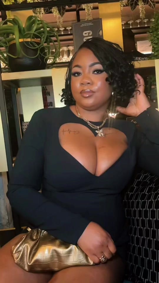 Post 10 by 𝑂𝑠𝑎𝑠 🩷ᥫ᭡ on TikTok (video)