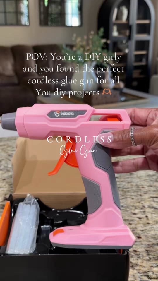 Post 9 by London Amber / House Of London on TikTok (video)