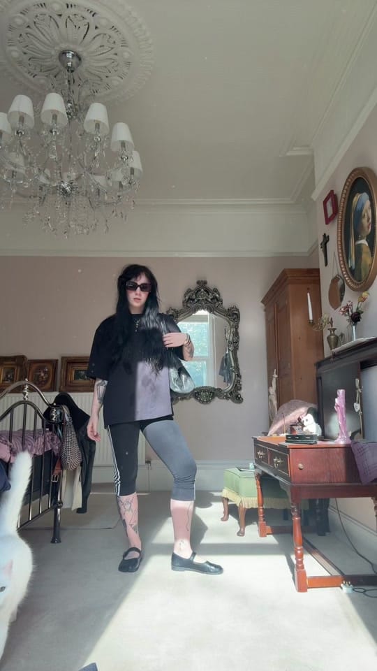 Post 7 by Liv <3 on TikTok (video)