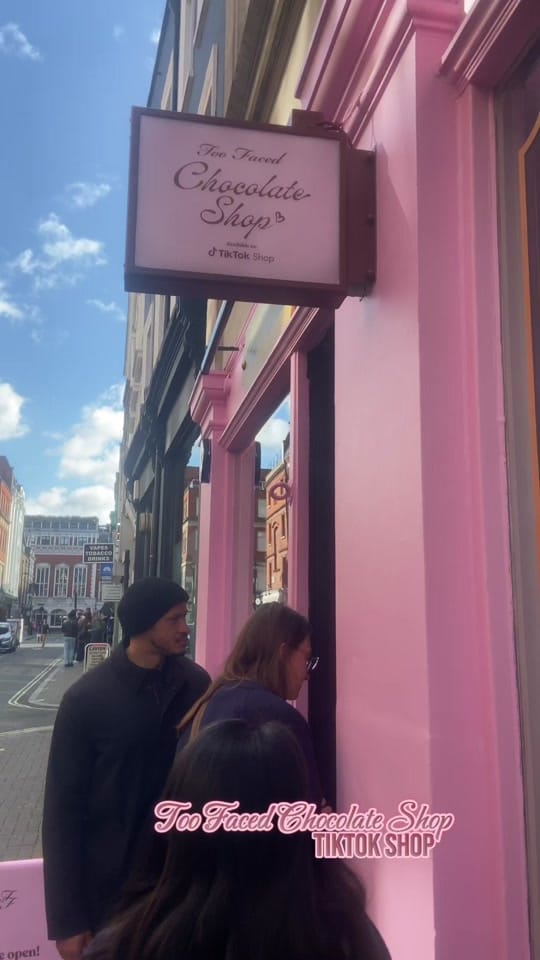 Post 5 by TypeDifferent•LDN Experiences on TikTok (video)