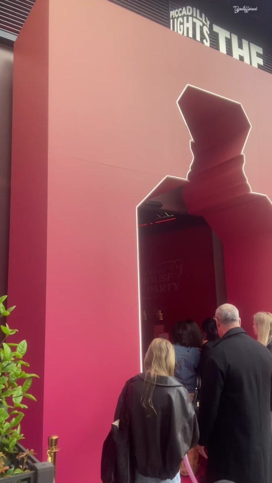 Post 4 by TypeDifferent•LDN Experiences on TikTok (video)