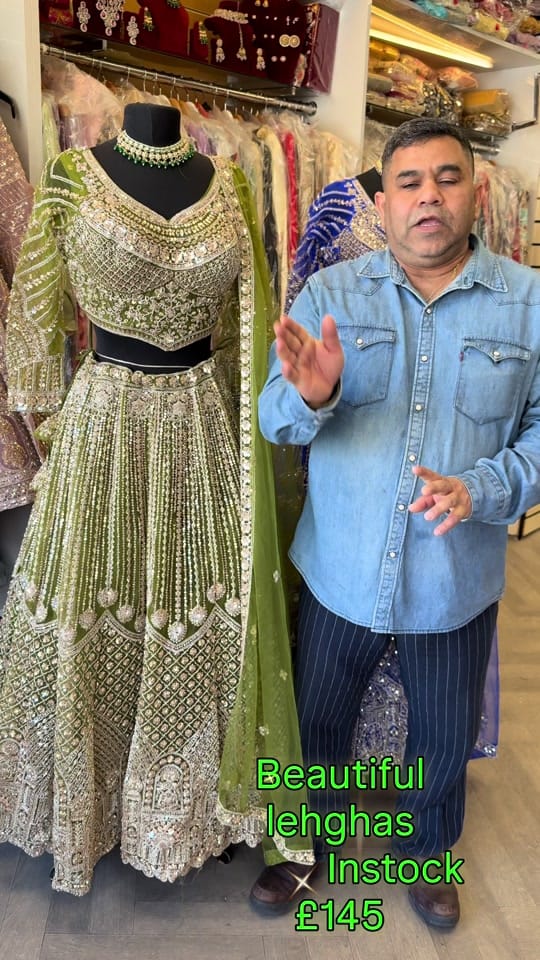 Post 3 by om fashions gravesend on TikTok (video)