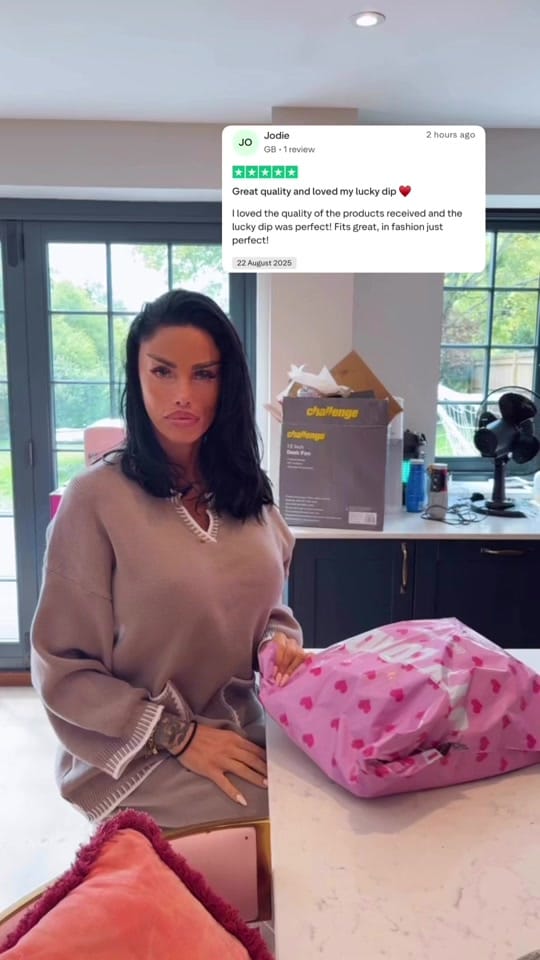 Post 3 by JYY London on TikTok (video)