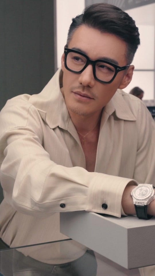 Post 1 by Hu Bing 胡兵 on TikTok (video)