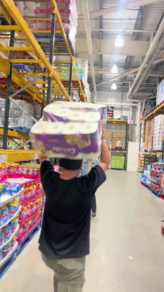 Post 6 by Simply Seren on TikTok (video)