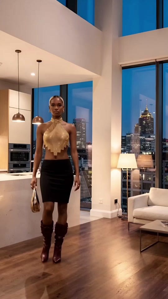 Post 6 by Noelle Lacy on TikTok (video)
