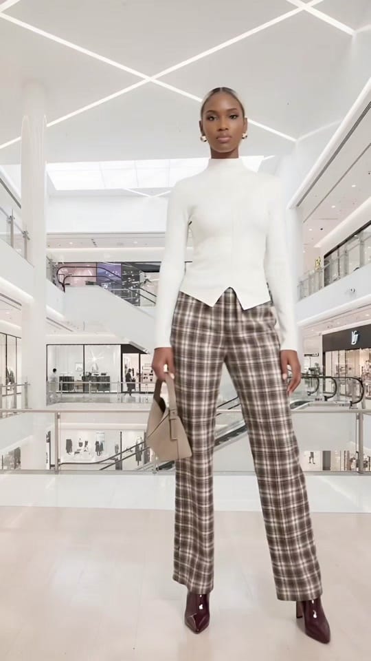 Post 5 by Noelle Lacy on TikTok (video)