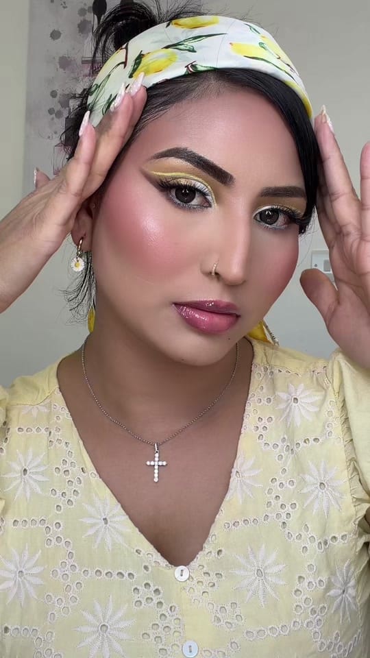 Post 1 by heenasanghera07 on TikTok (video)