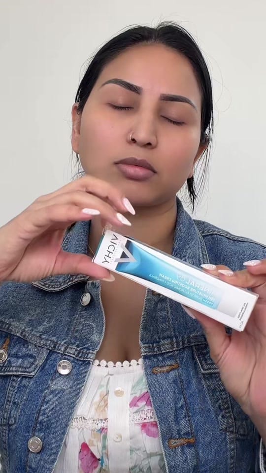 Post 2 by heenasanghera07 on TikTok (video)