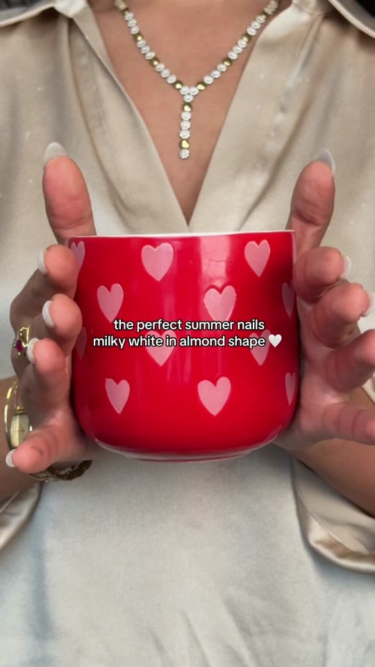 Post 4 by Sara on TikTok (video)