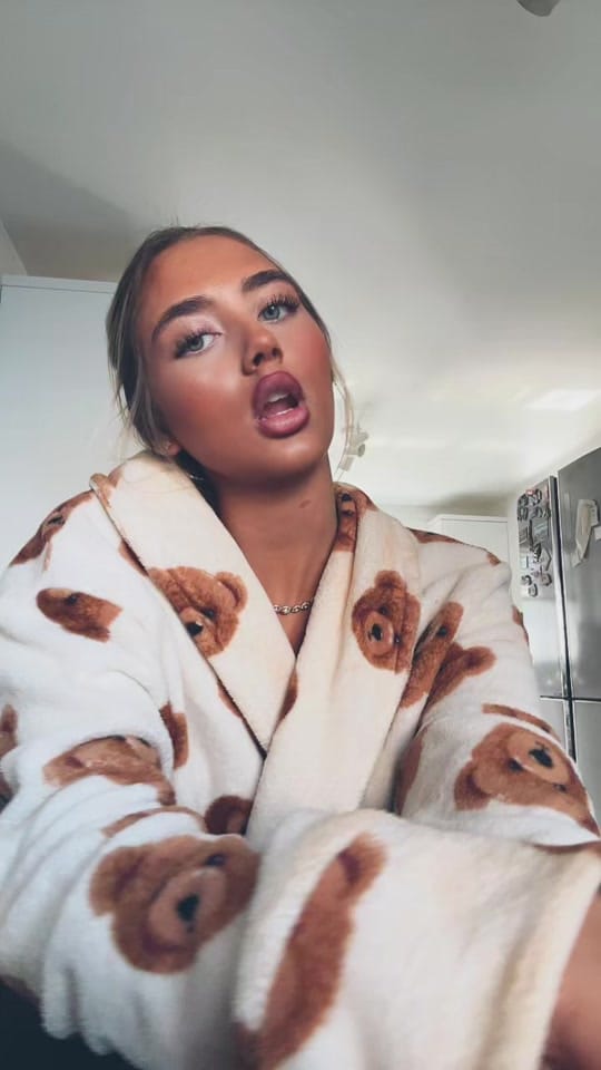Post 7 by Isabelle logue♡ on TikTok (video)