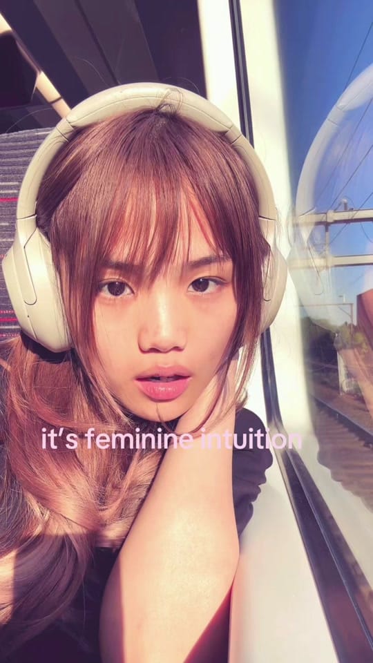 Post 3 by Mia Fa on TikTok (video)