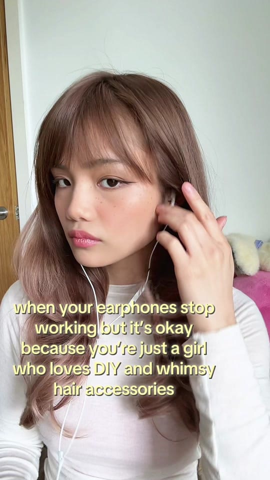 Post 6 by Mia Fa on TikTok (video)