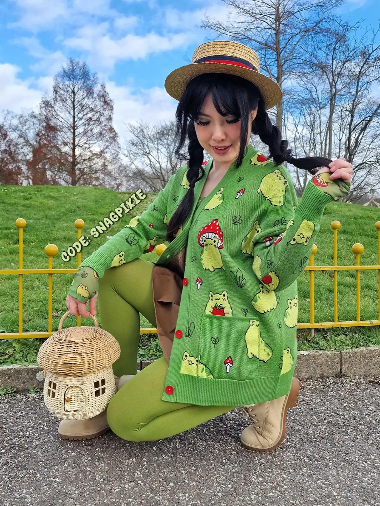 Post 6 by Pixie Late on TikTok (video)