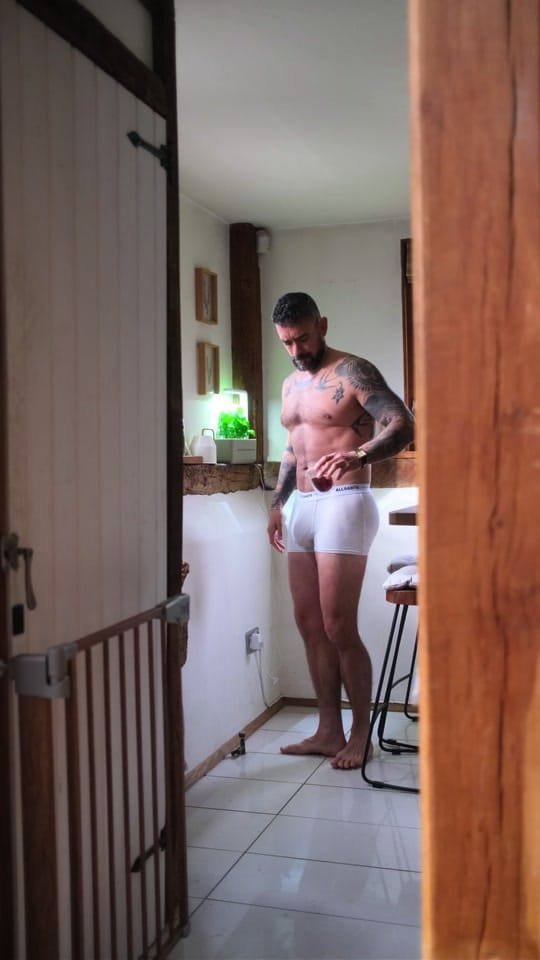 Post 9 by Carl Thompson on TikTok (video)