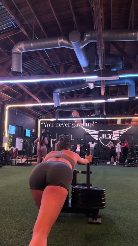 Post 4 by V I C T O R I A 🧡 on TikTok (video)