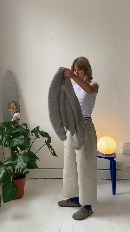 Post 10 by Emiko Studios on TikTok (video)