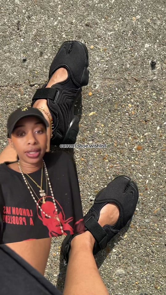 Post 10 by Mon 🍒 | bold outfits on TikTok (video)
