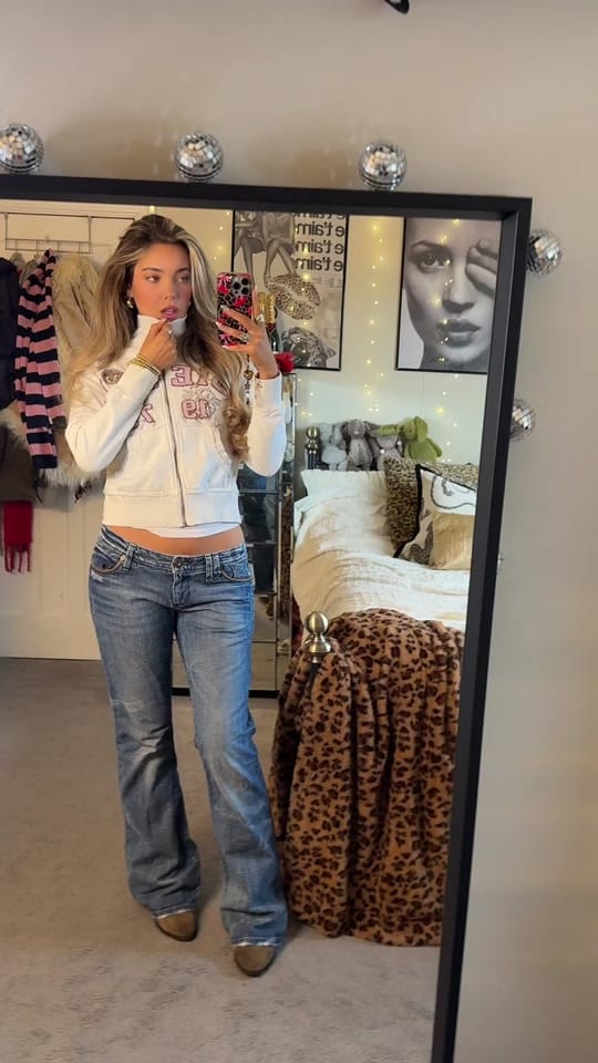 Post 6 by Moll⭐️ on TikTok (video)