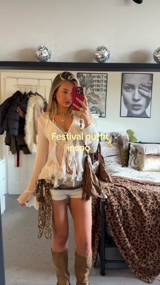 Post 2 by Moll⭐️ on TikTok (video)