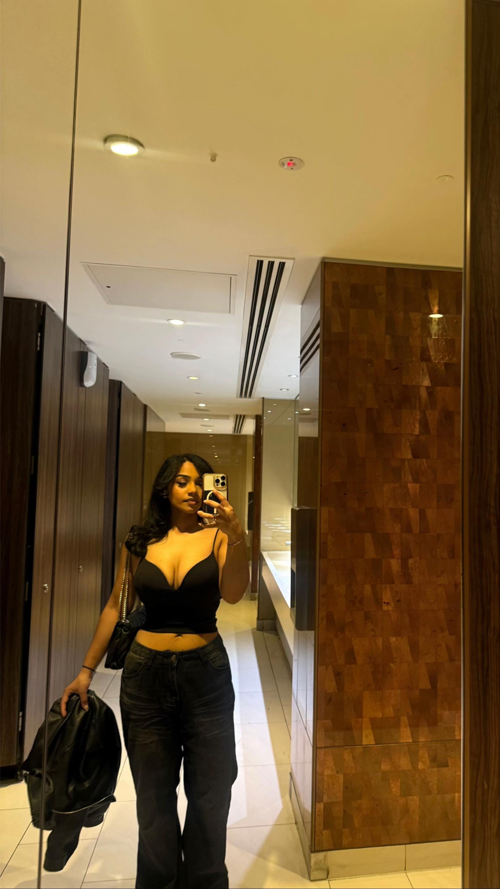 Post 1 by Svm on TikTok (video)
