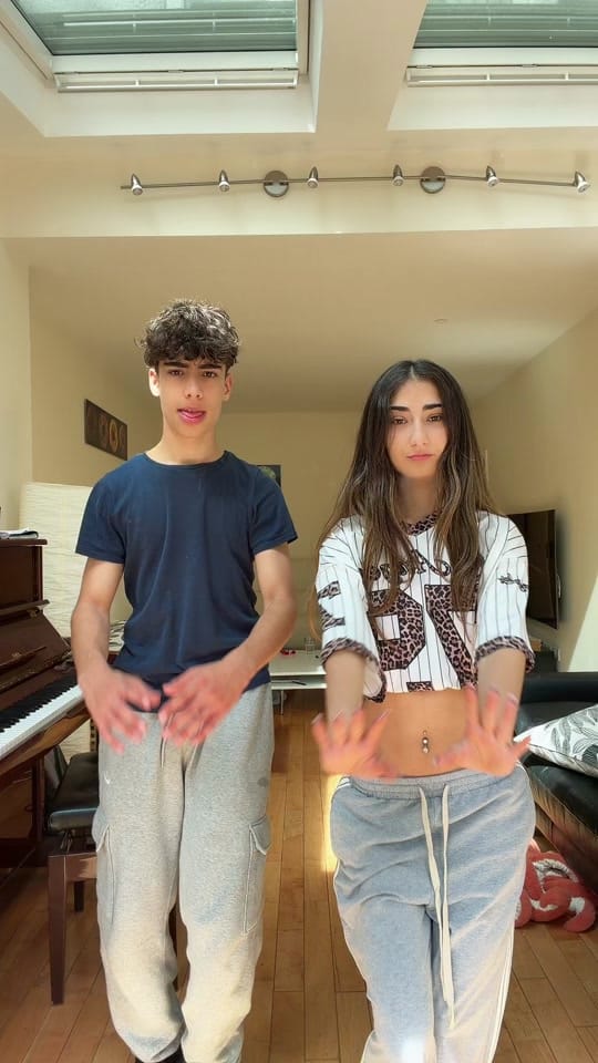 Post 3 by 𝐒𝐇𝐀𝐊𝐇𝐄𝐃 on TikTok (video)